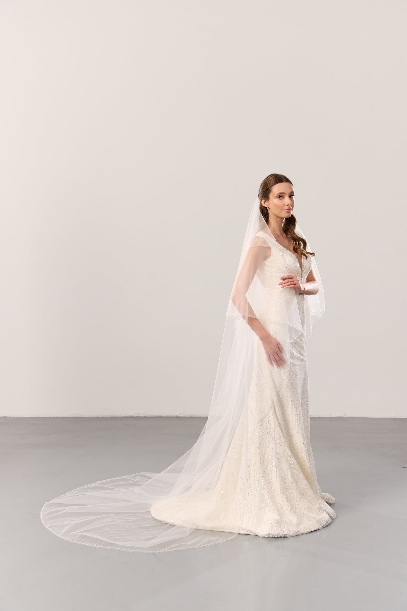 Crystal pearl tri blusher veil 3