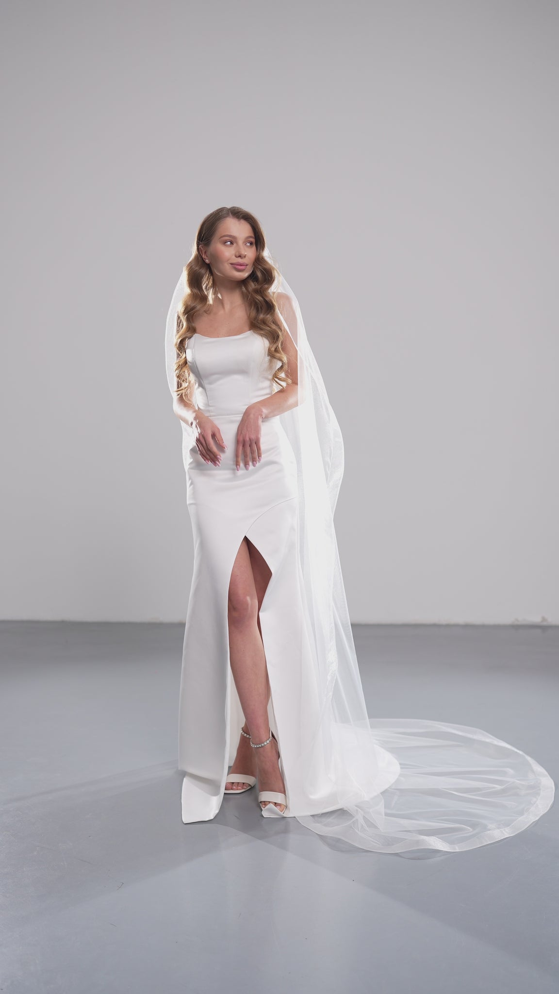 Horsehair trim cathedral length wedding veil – classic single layer bridal veil