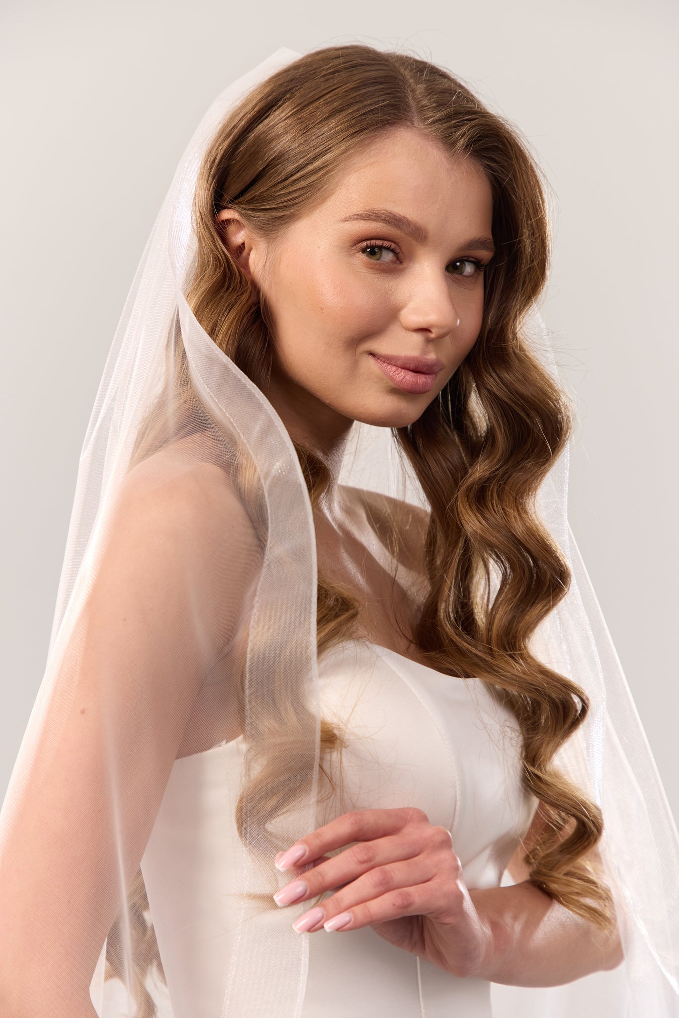 Horsehair trim wedding veil – classic single layer bridal veil