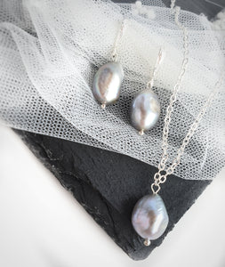 Silver pearl bridal jewelry set