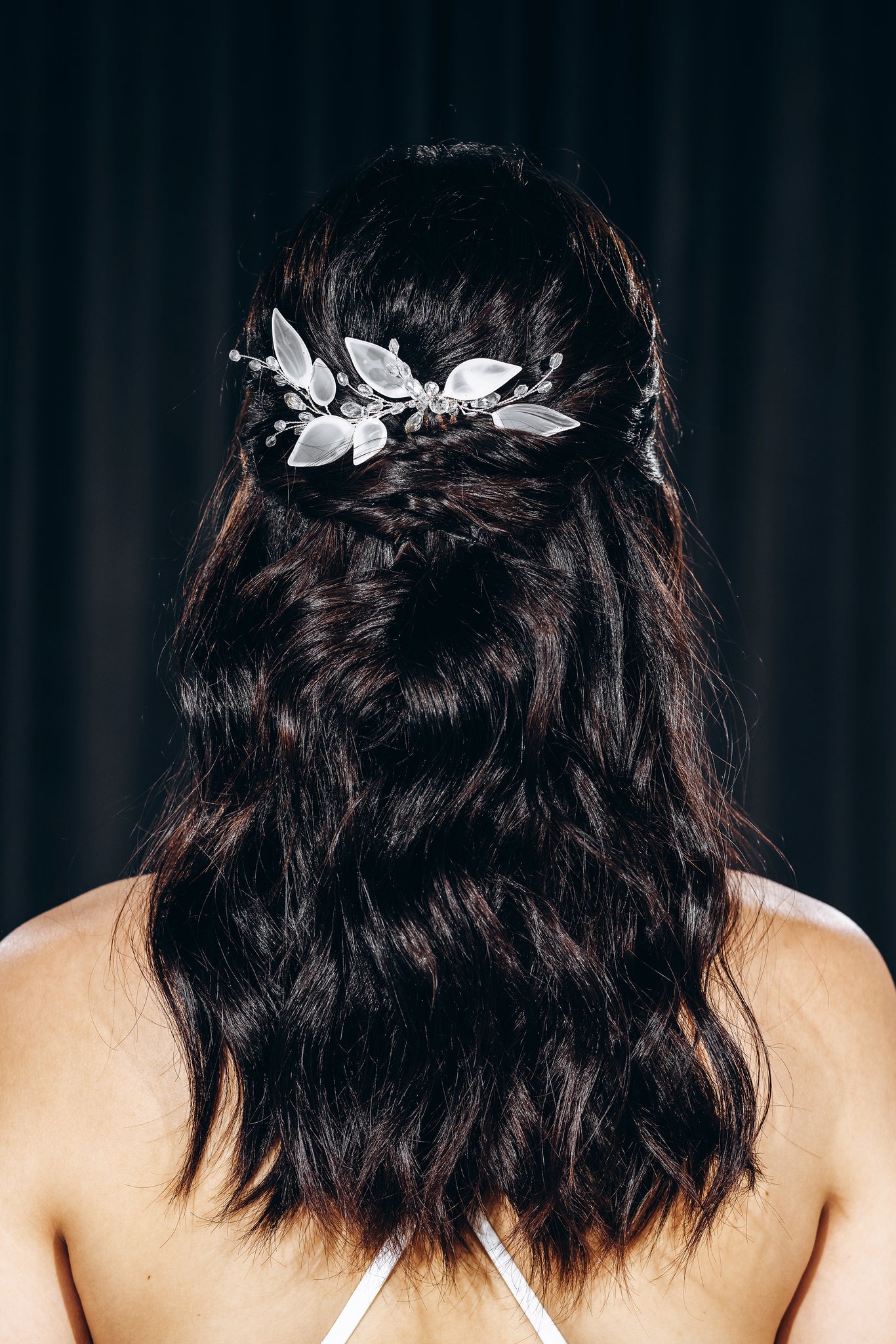 Bridal hair comb, White leaf hair piece