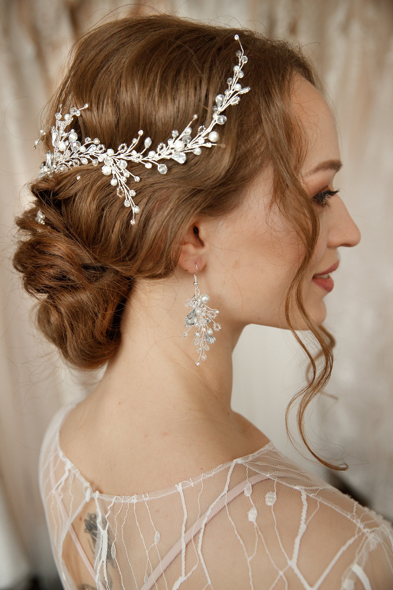 Pearl dangle wedding earrings