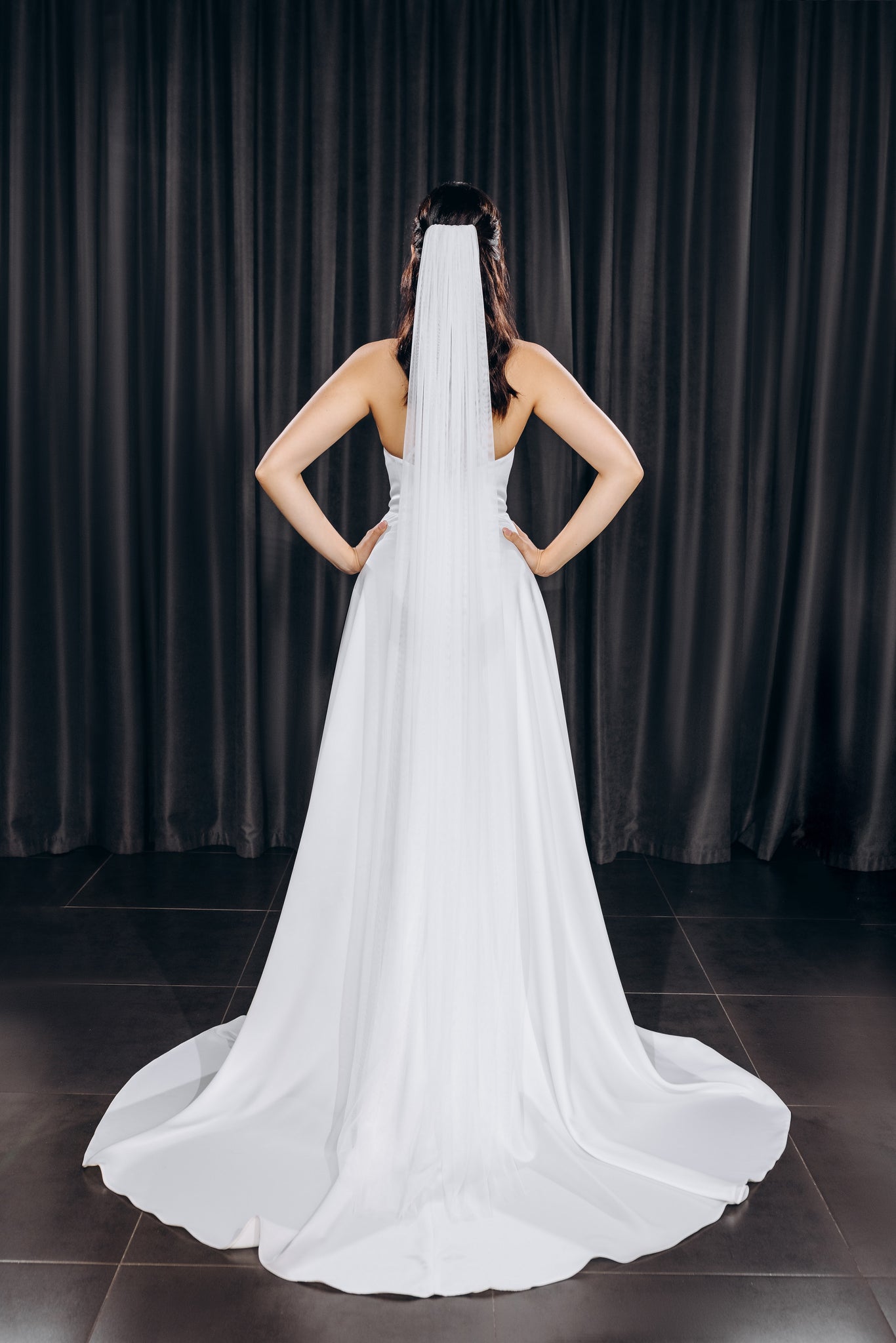 Sheer narrow wedding veil