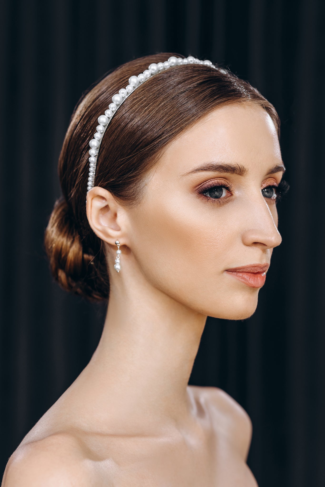 Simple pearl bridal headband