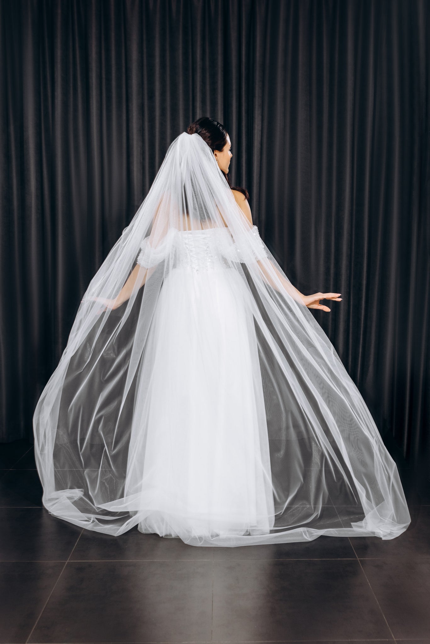 Wide simple wedding veil